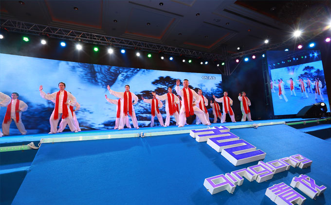 青龍20周年慶青龍?zhí)珮O隊精彩表演 防水